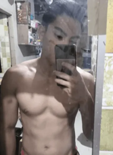 early days mirror selfie